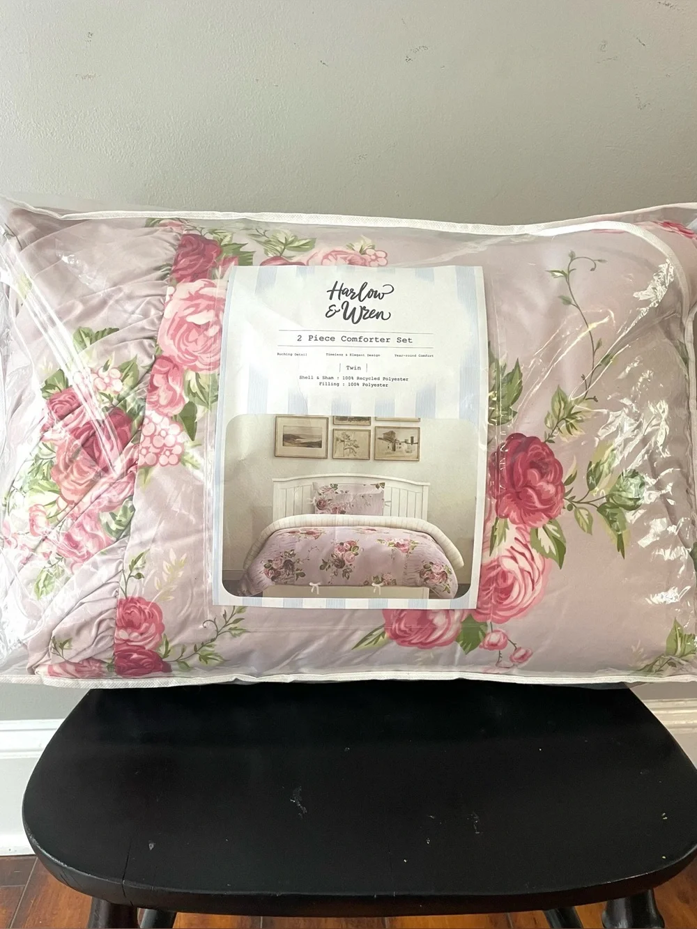 Harlow & Wren Pink Floral 2 pieces Twin Comforter Set. NWT